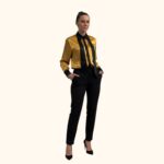 Šilkiniai aukso spalvos marškiniai moterims