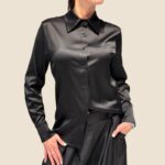 šilkiniai juodi moteriški marškiniai