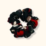 šilkinė midi gumelė su ornamentais