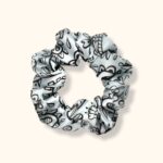 šilkinė sidabro spalvos gumelė