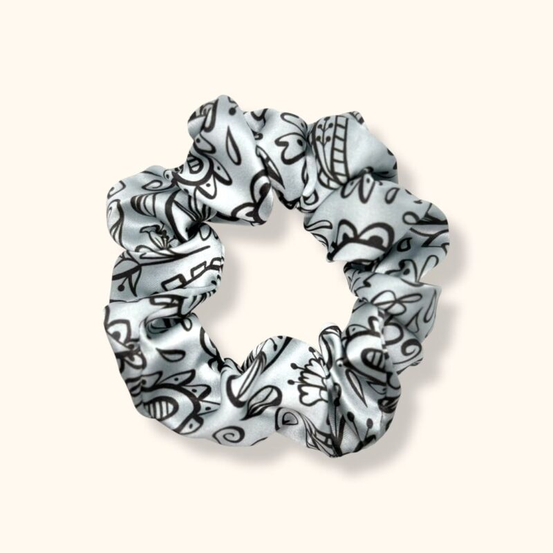 šilkinė sidabro spalvos gumelė