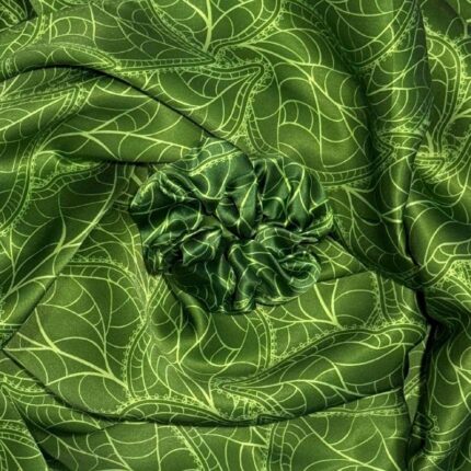 šilkinis žalias šalikėlis su gumele